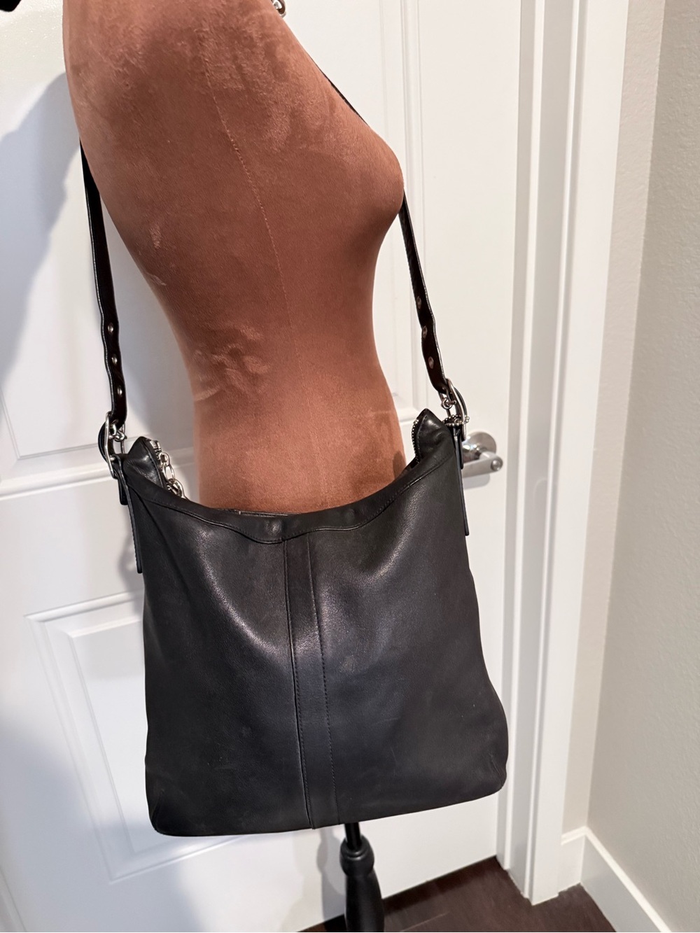 Coach Classic Black Leather Hobo Shoulder Bag